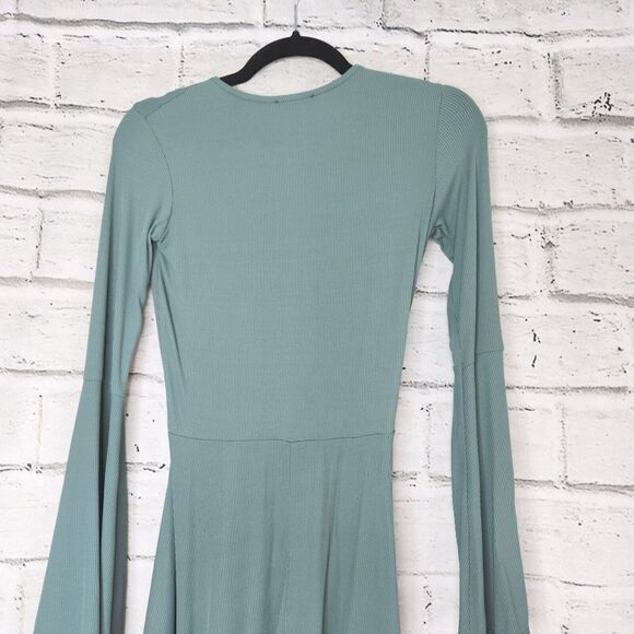 Topshop Women's Sage Green Ribbed Bell Long Sleeve Mini Paris Dress Size US 4 - Picture 7 of 16
